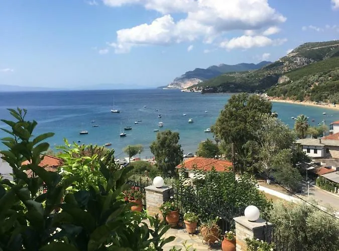 Hillside Апартаменты